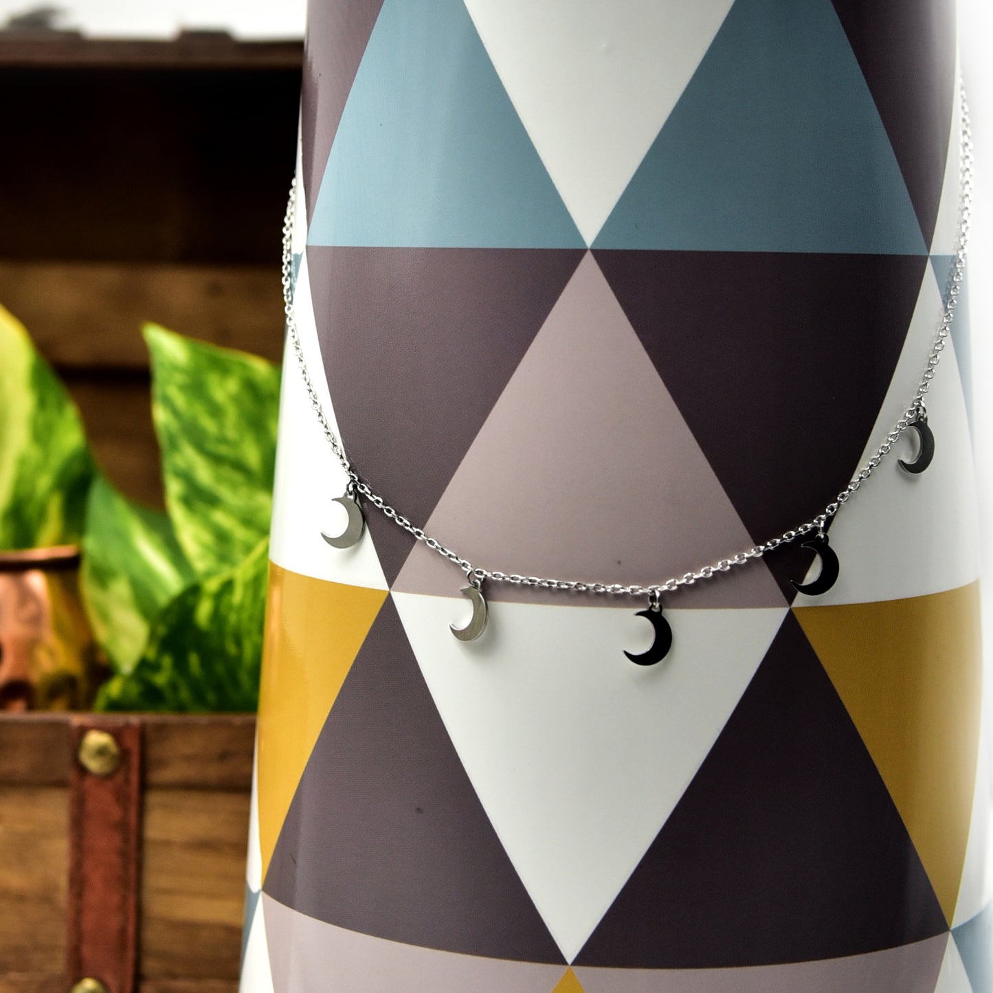 Moon (Tanmaniya necklace)