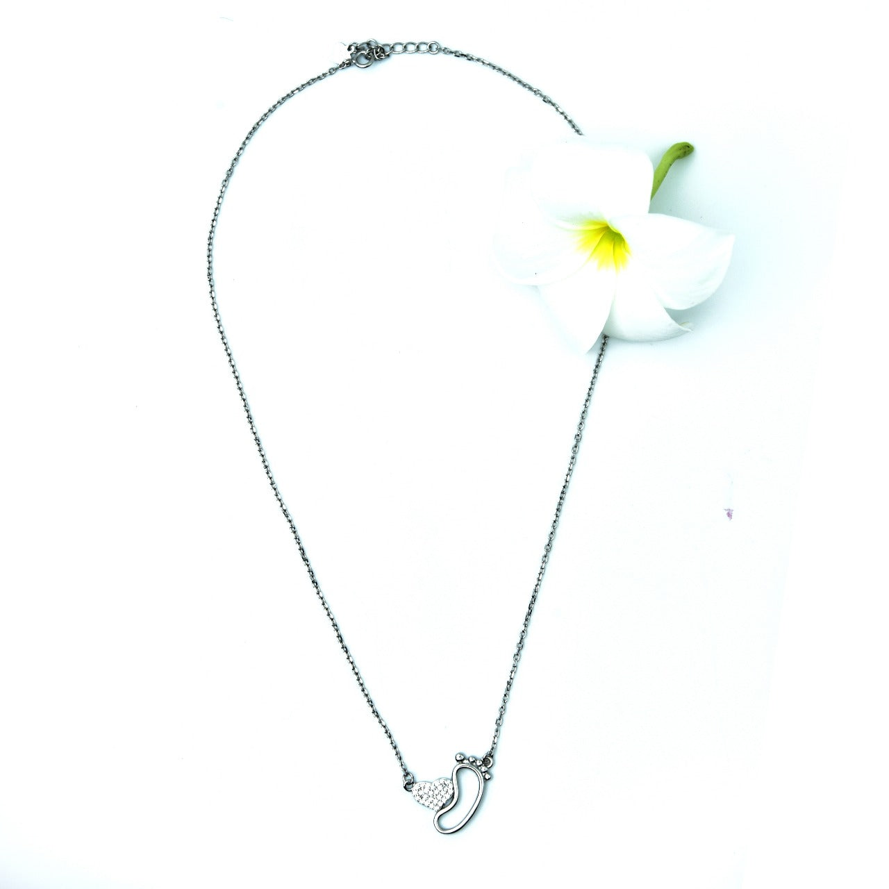 Mother Love (chain with pendant)